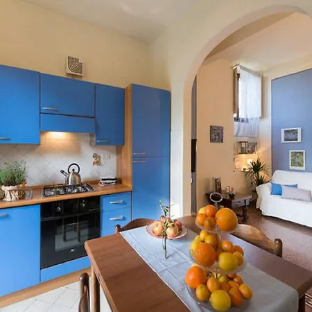 Apartment Carta Zucchero Florenz